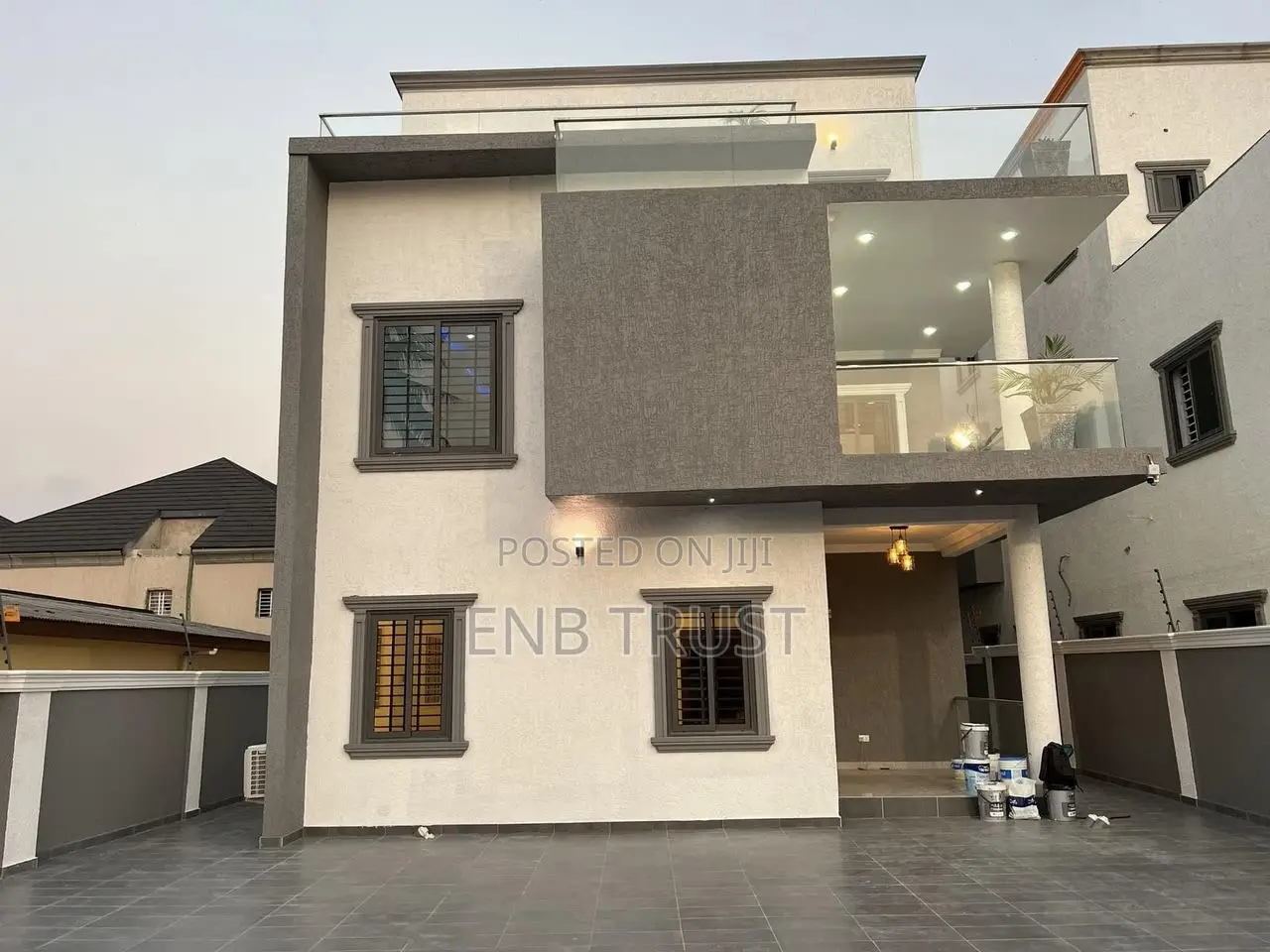 5bdrm House in Achimota for sale