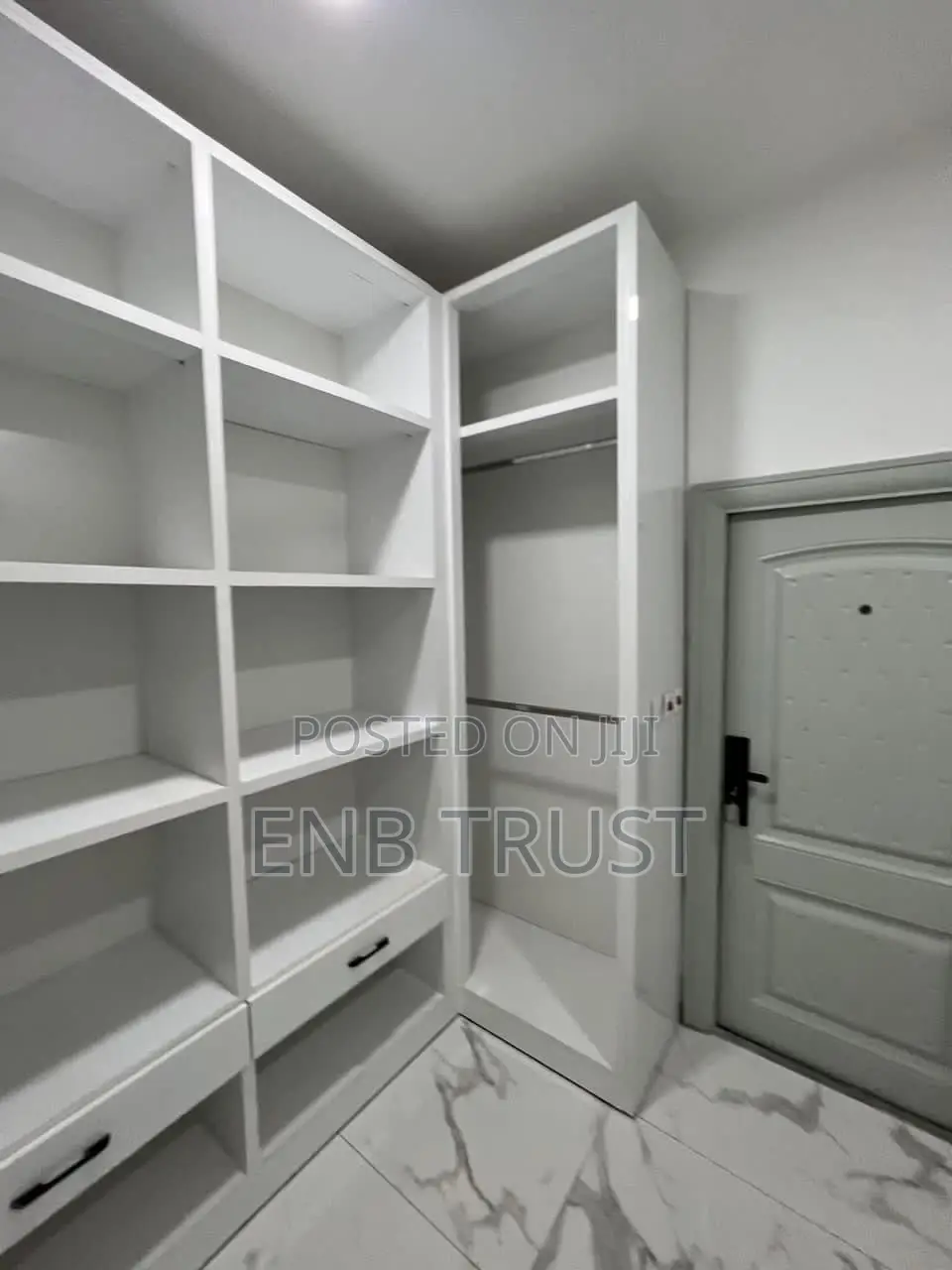 5bdrm House in Achimota for sale