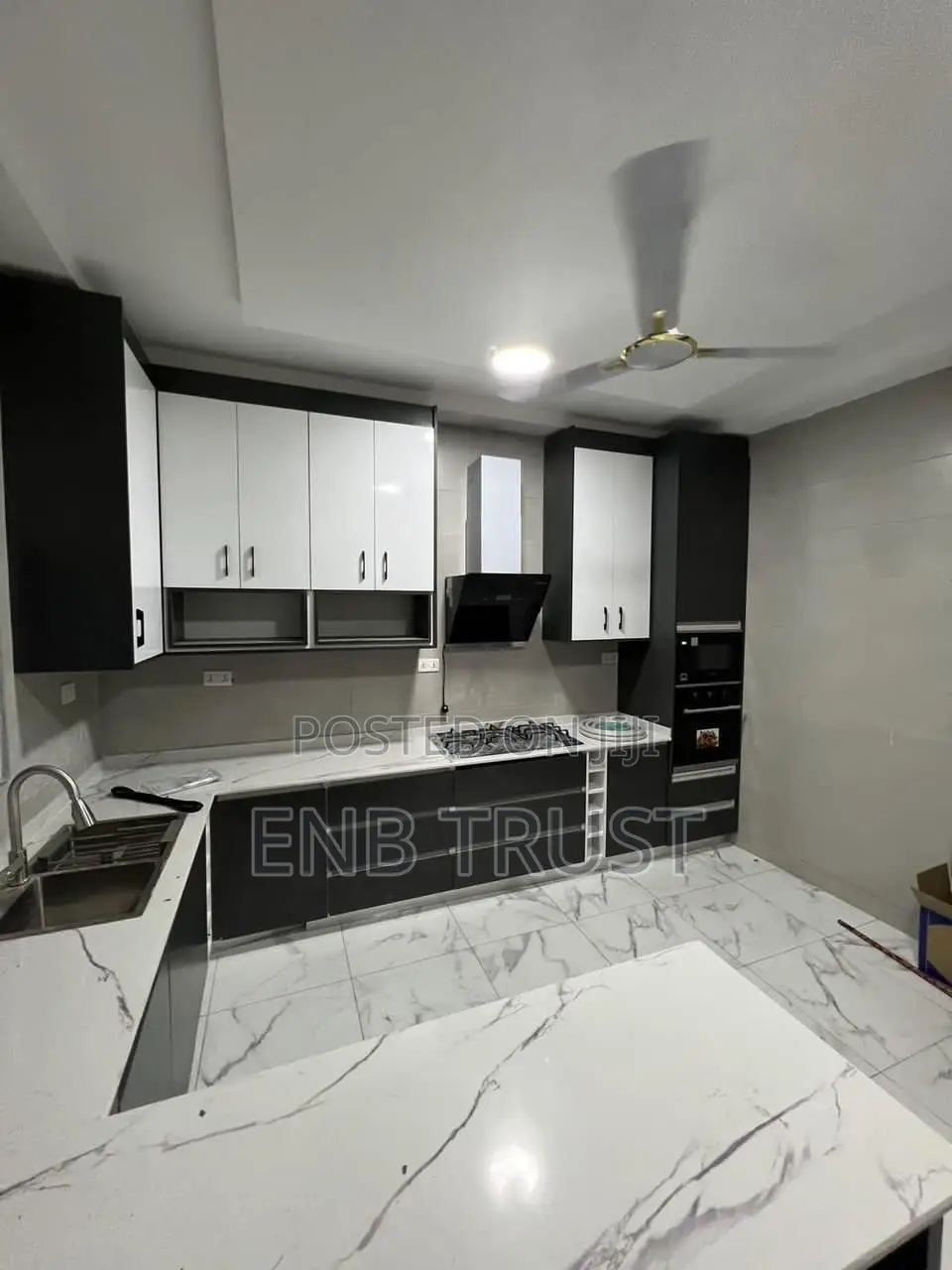 5bdrm House in Achimota for sale