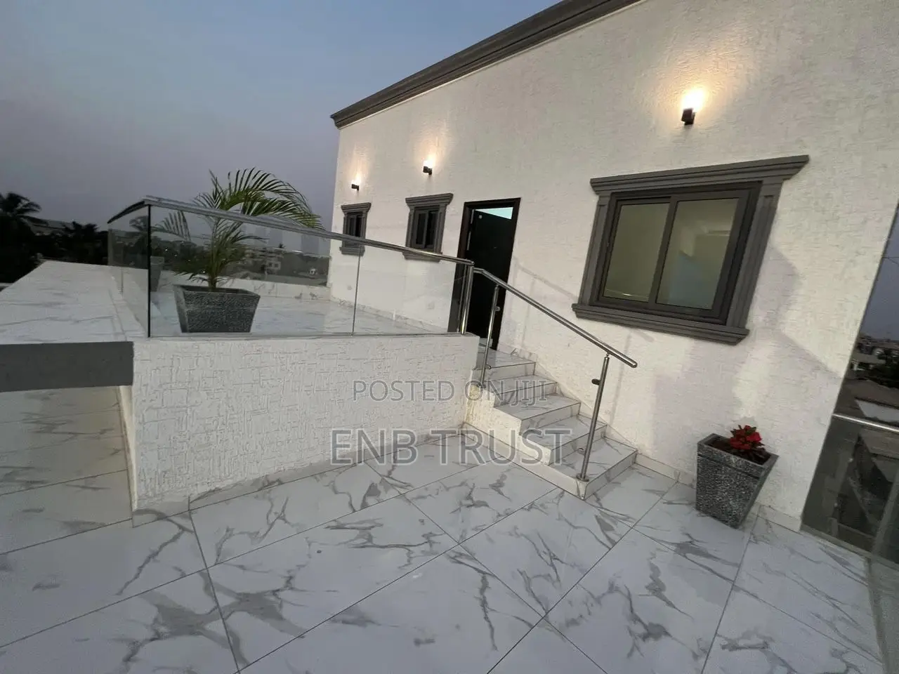 5bdrm House in Achimota for sale
