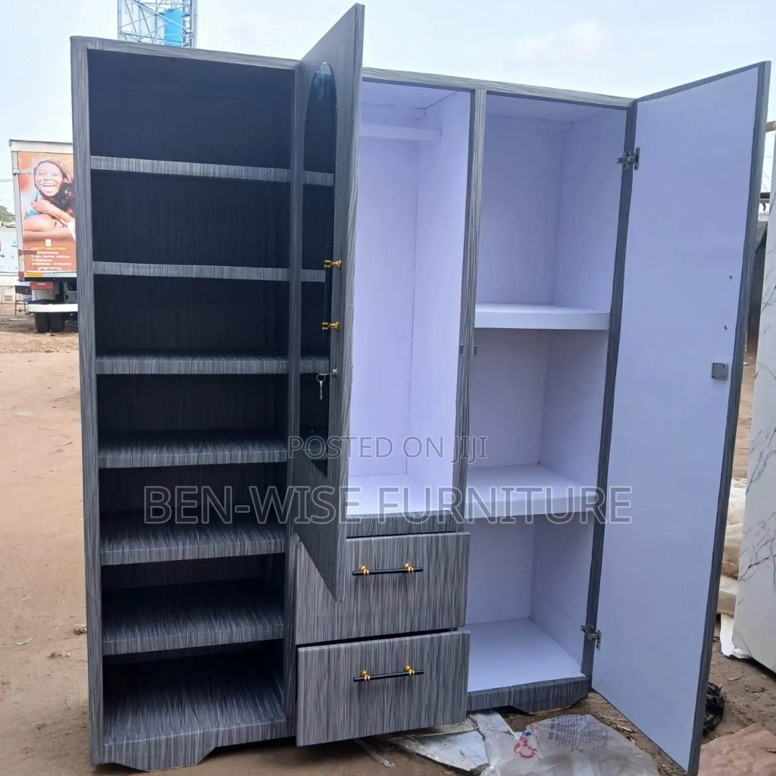 Quality Wardrobe( Payment After Delivery)