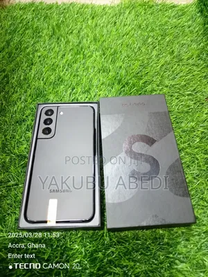 New Samsung Galaxy S22 5G 256 GB Black