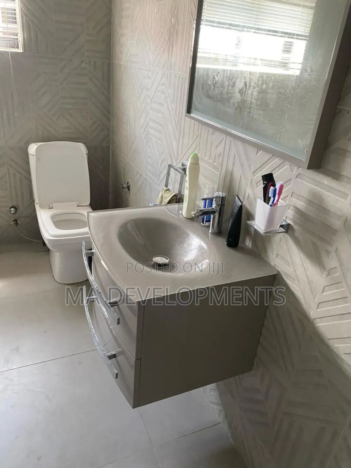 4bdrm House in Madev Realty, Ofankor for sale