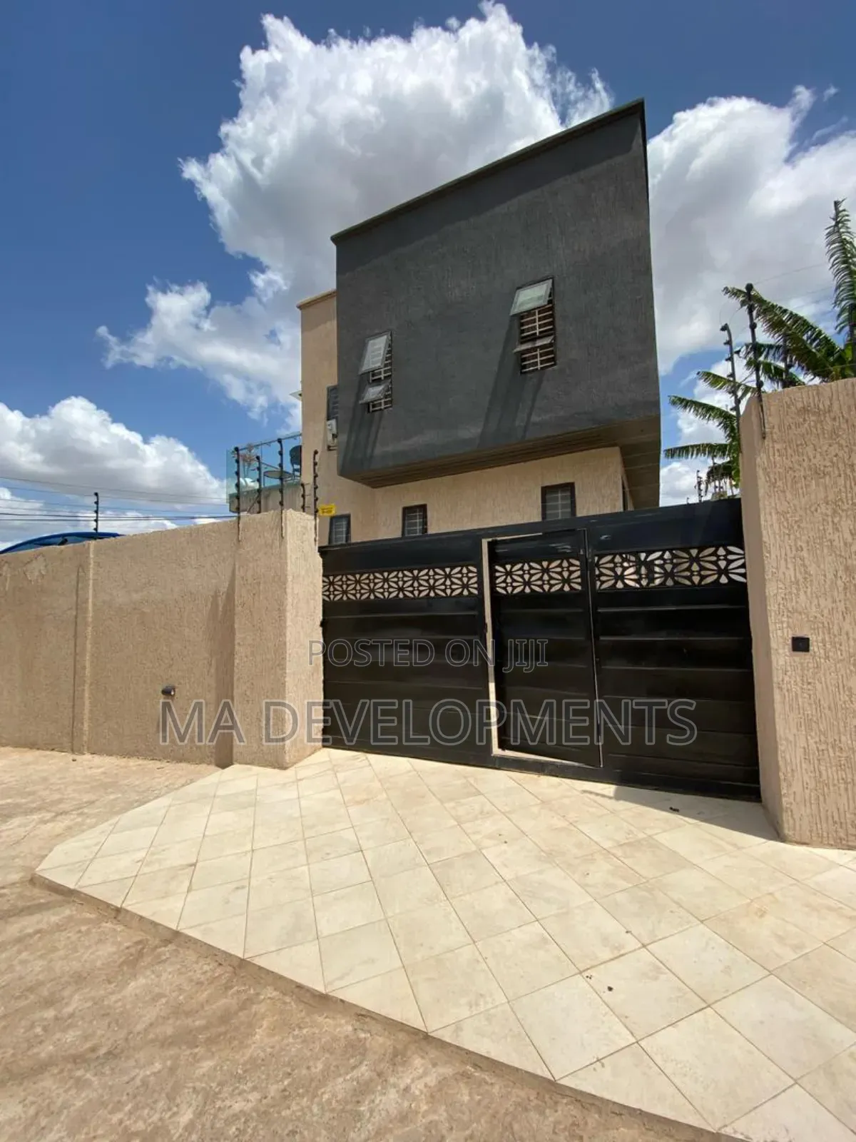 4bdrm House in Madev Realty, Ofankor for sale