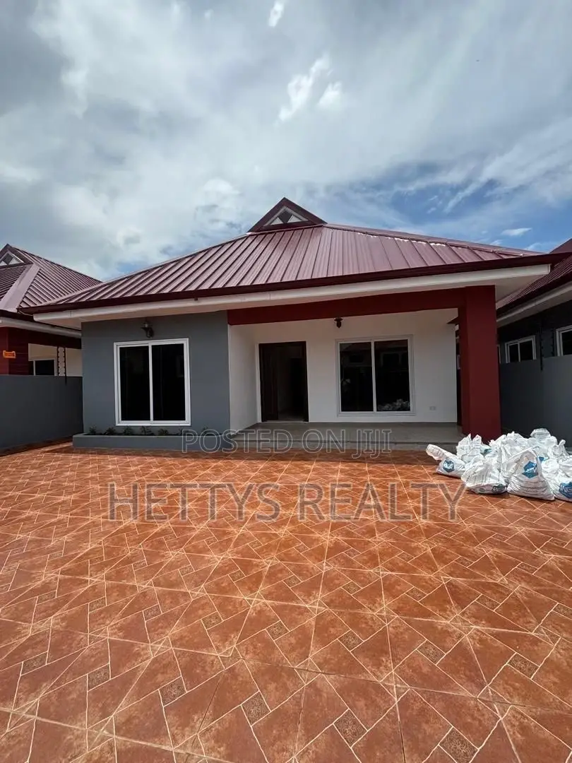 3bdrm House in East Legon for sale