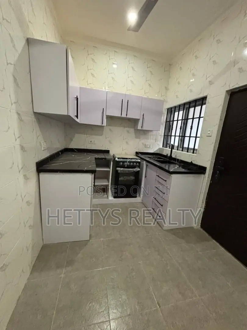 3bdrm House in East Legon for sale