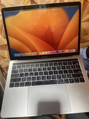 Laptop Apple MacBook Pro 2018 16GB Intel Core i5 SSD 512GB