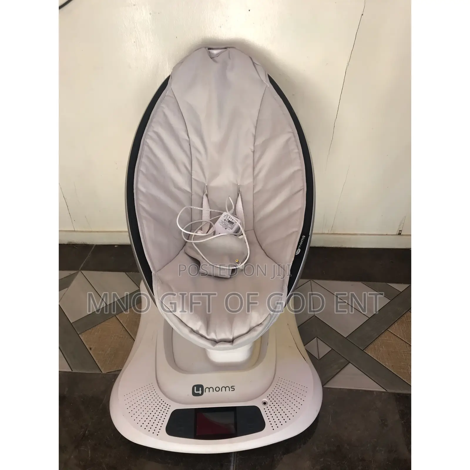4moms Mamaroo 4 Multi-Motion Baby Swing, Bluetooth From U.S.