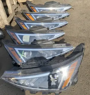 Hyundai Elantra 2020 Headlight