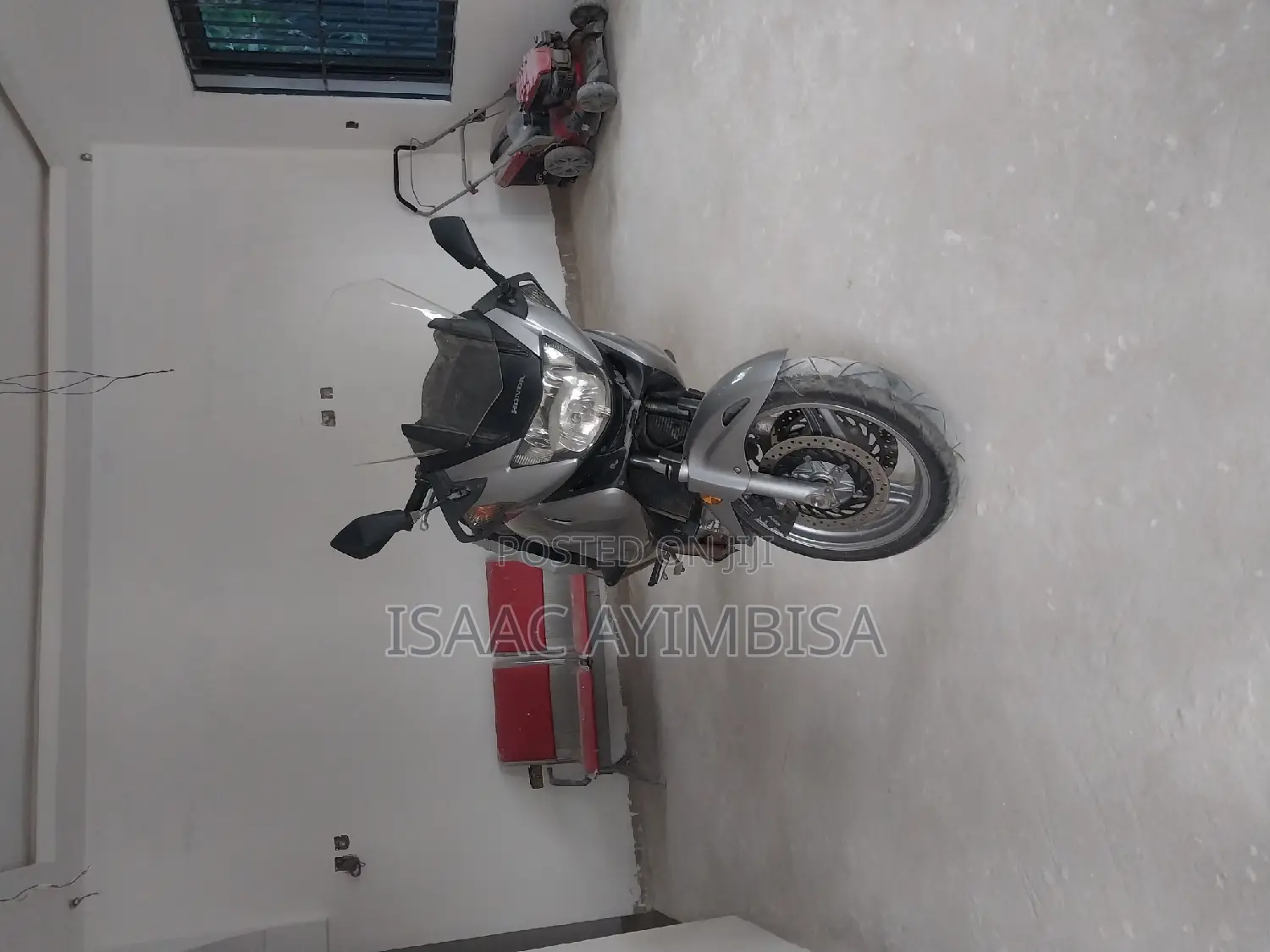 Honda NC700X 2010 Silver