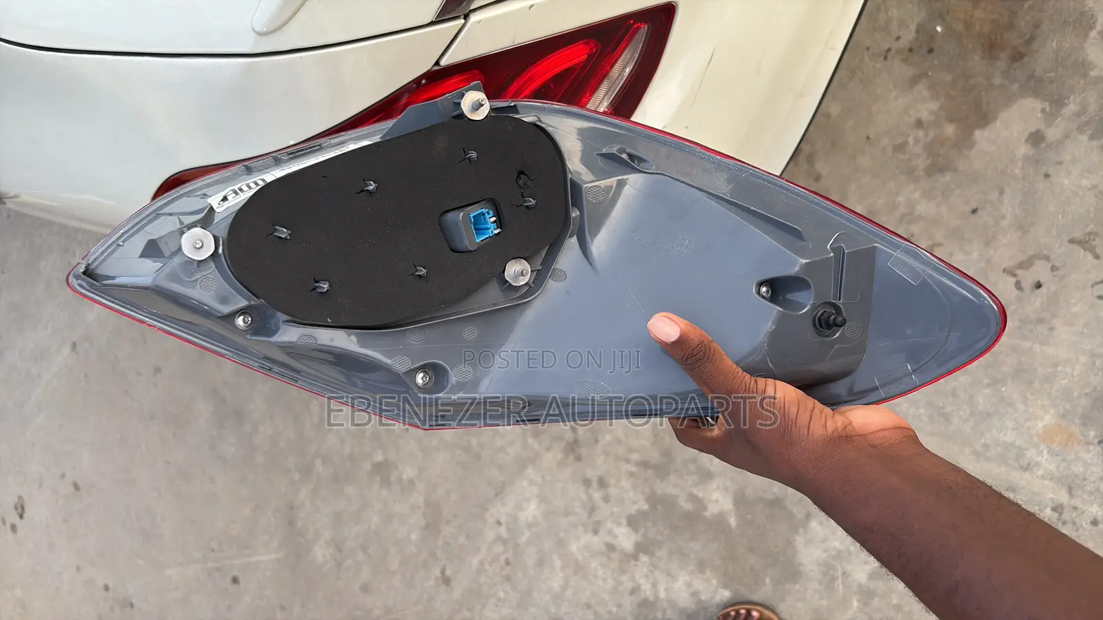 Mercedes Benz W205 C300 Taillight 2015 2016 2017 2018