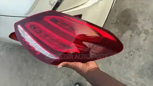 Mercedes Benz W205 C300 Taillight 2015 2016 2017 2018