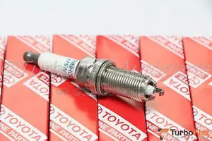 Toyota Highlander 2018-20 V.6 Spark Plugs. Original.