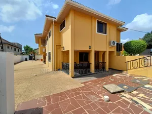 6bdrm House in East Airport Palace, Spintex for sale