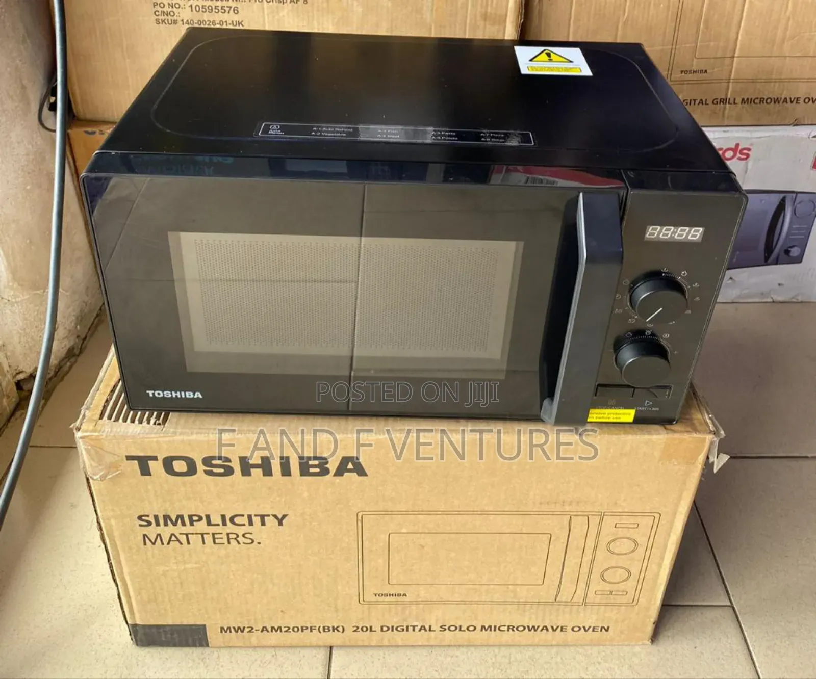 Toshiba Solo Digital Microwave 20l- Uk
