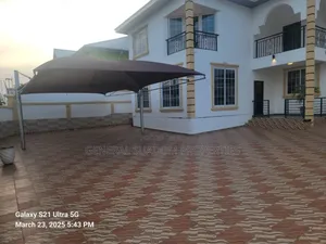 4bdrm Duplex in Suadom Properties, Baatsona Total for rent