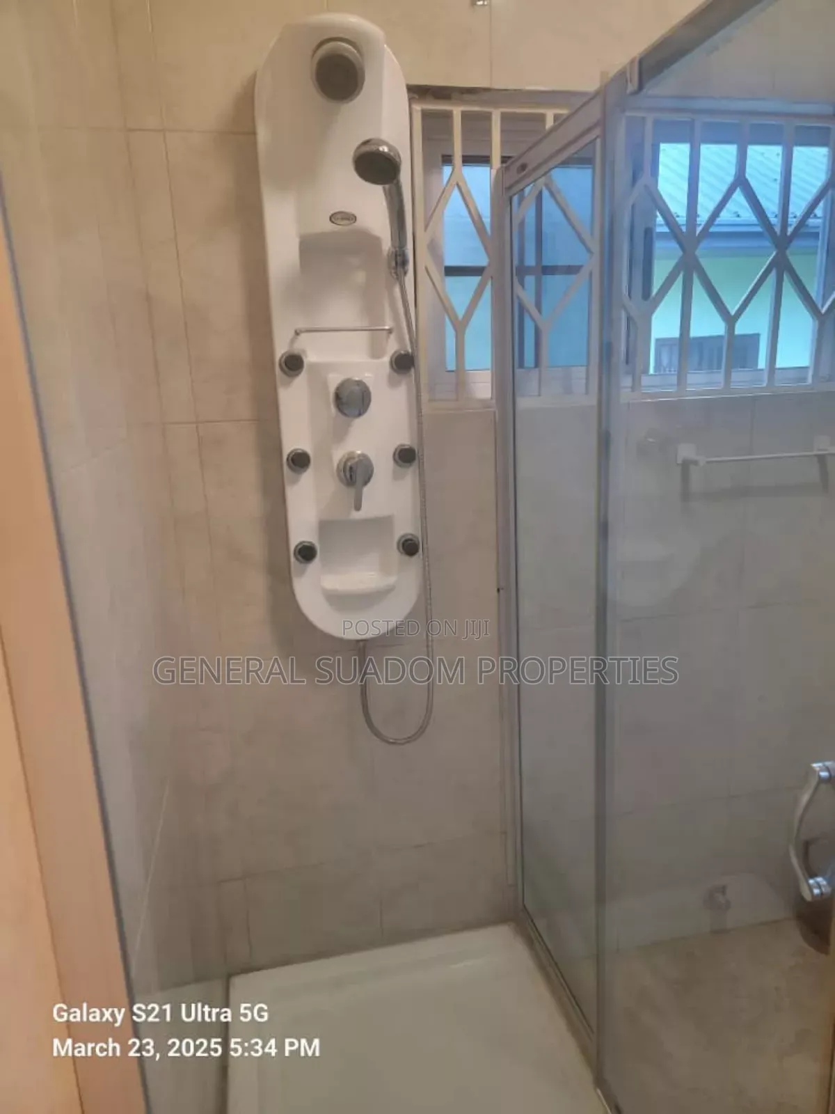 4bdrm Duplex in Suadom Properties, Baatsona Total for rent