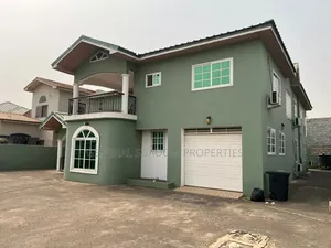 4bdrm Duplex in Suadom Properties, American House for rent
