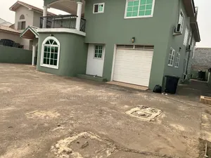 4bdrm Duplex in Suadom Properties, American House for rent
