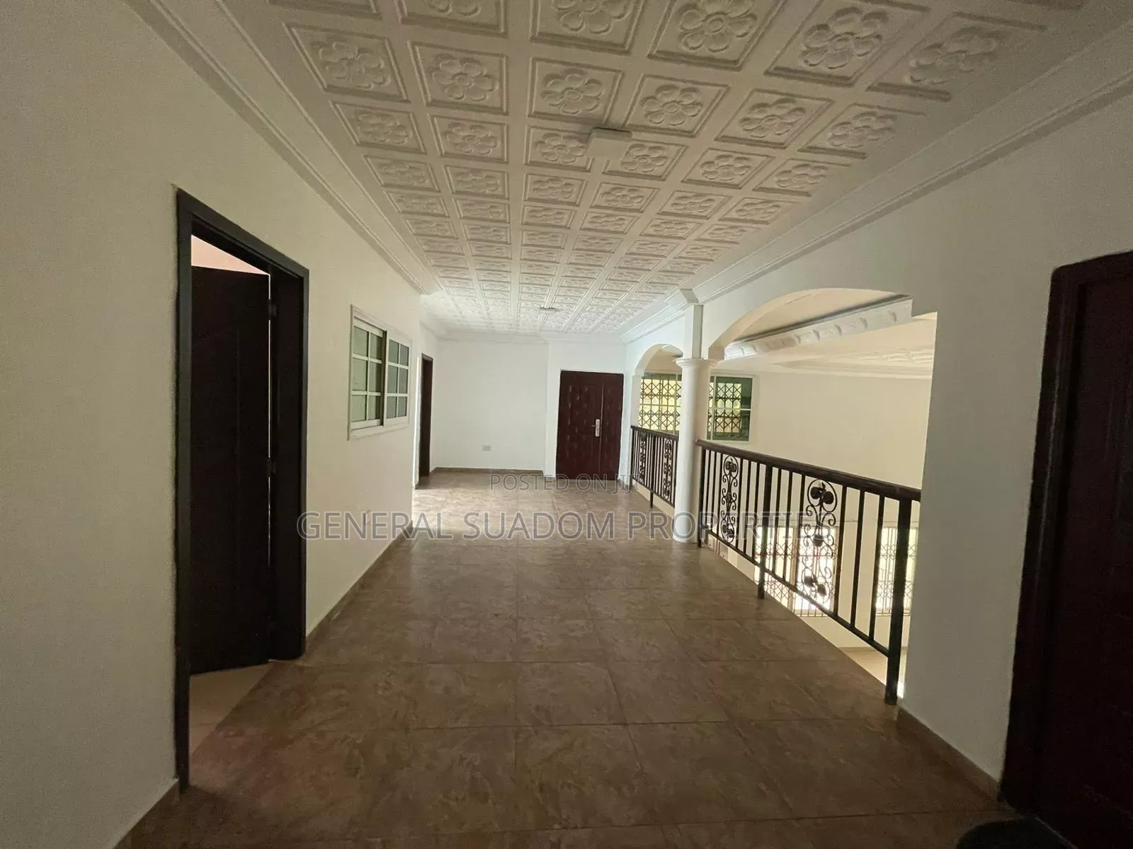 4bdrm Duplex in Suadom Properties, American House for rent
