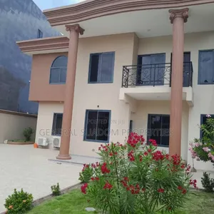 4bdrm Duplex in Suadom Properties, Tseaddo for rent
