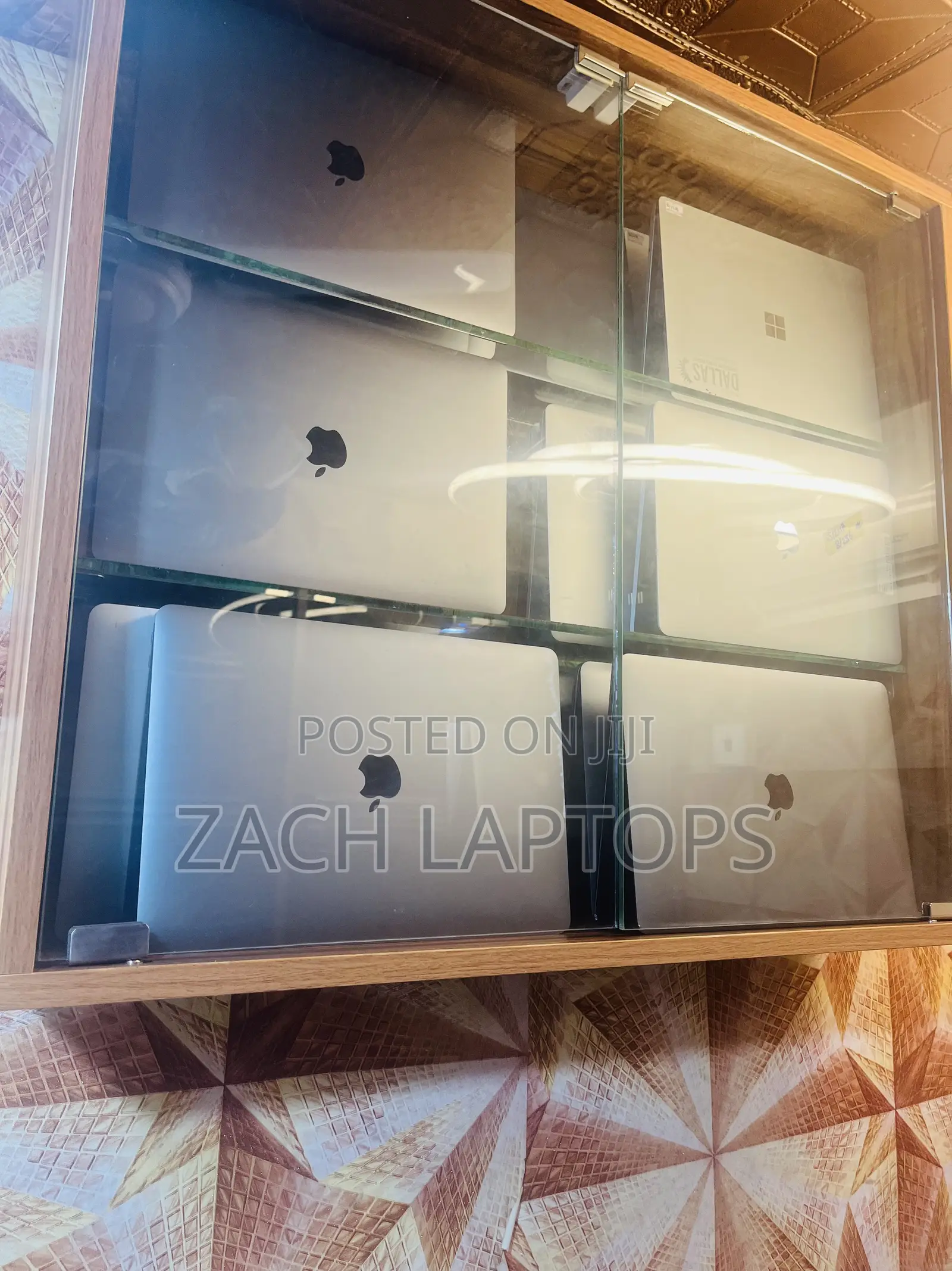 Laptop Apple MacBook Air 2019 8GB Intel Core i5 SSD 128GB