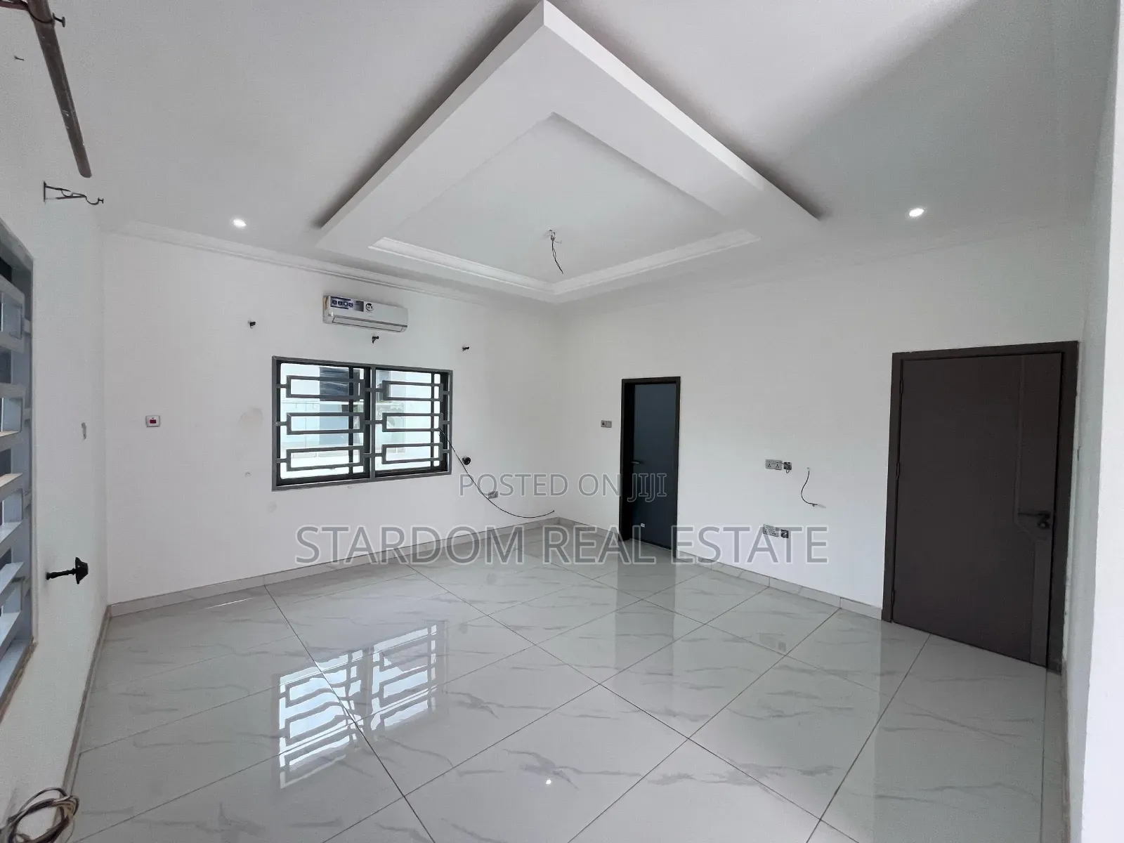 4bdrm Duplex in Ars, East Legon for sale