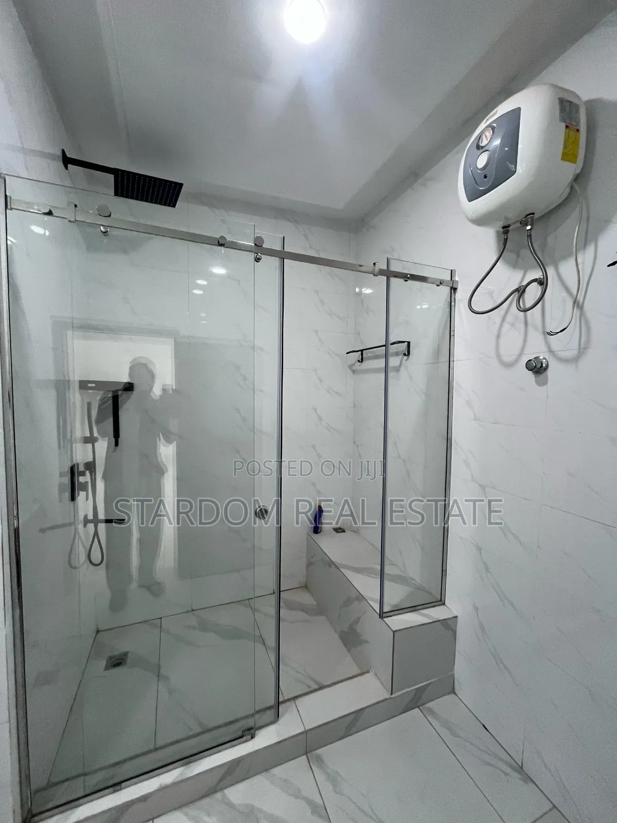 4bdrm Duplex in Ars, East Legon for sale
