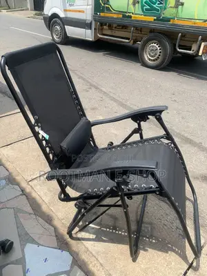 Portable and Foldable Recliner Chair With Adjustable Pillow