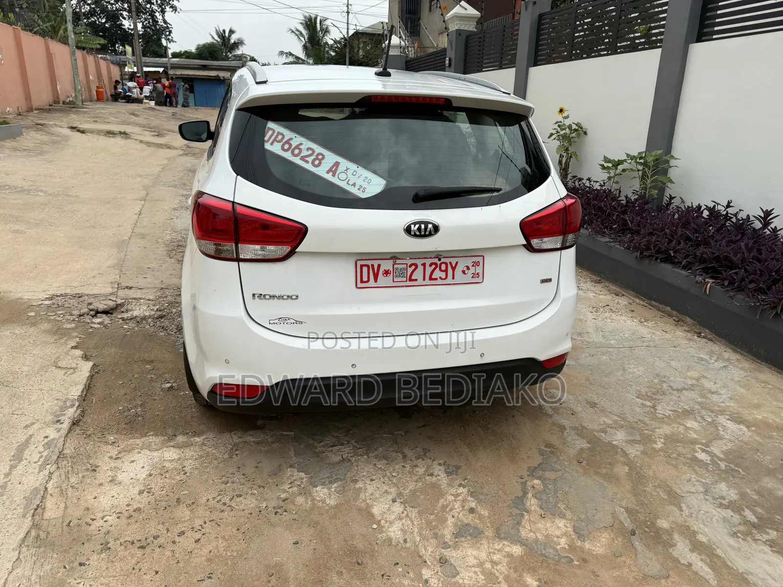Kia Rondo 2015 White
