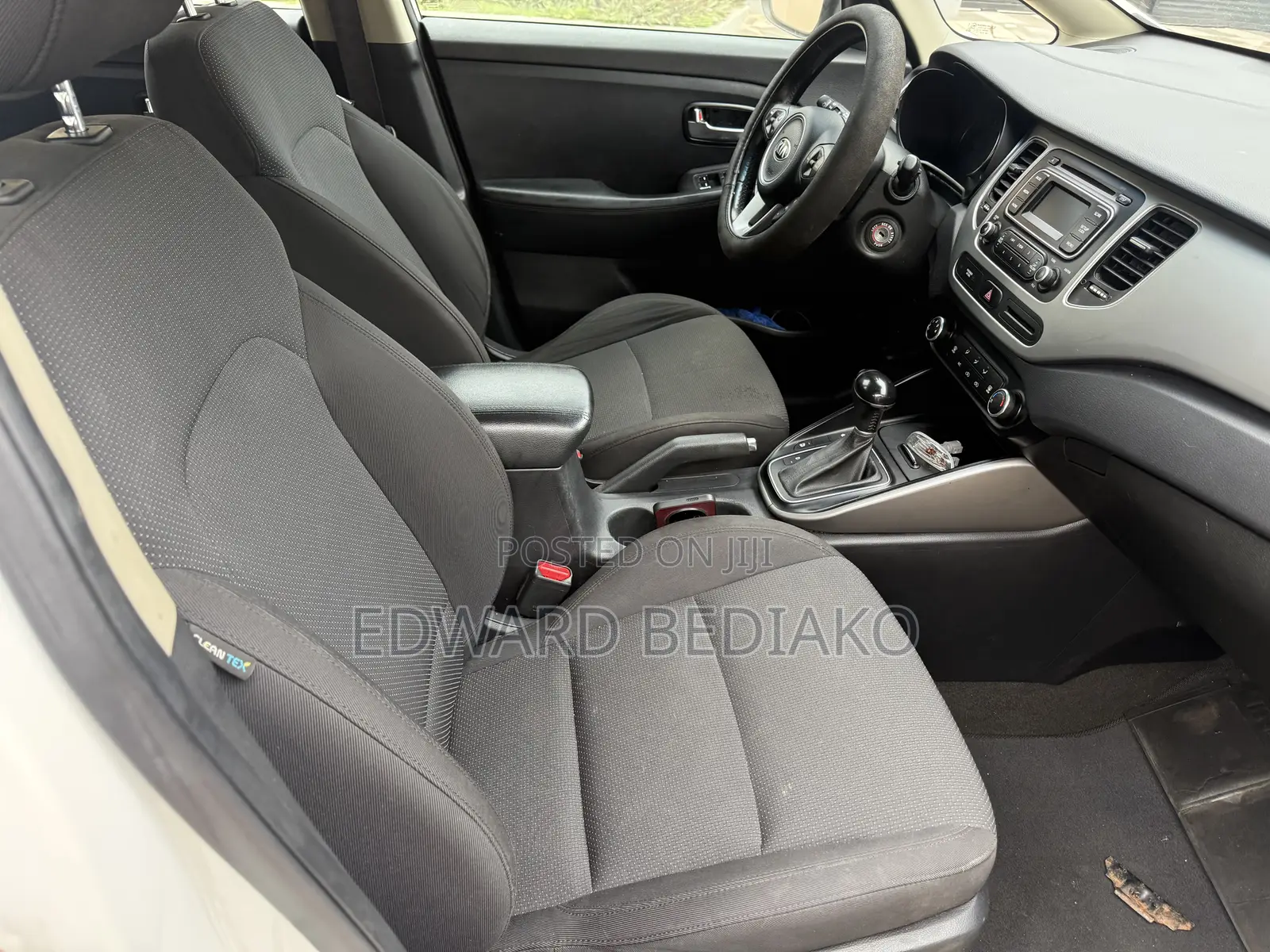 Kia Rondo 2015 White
