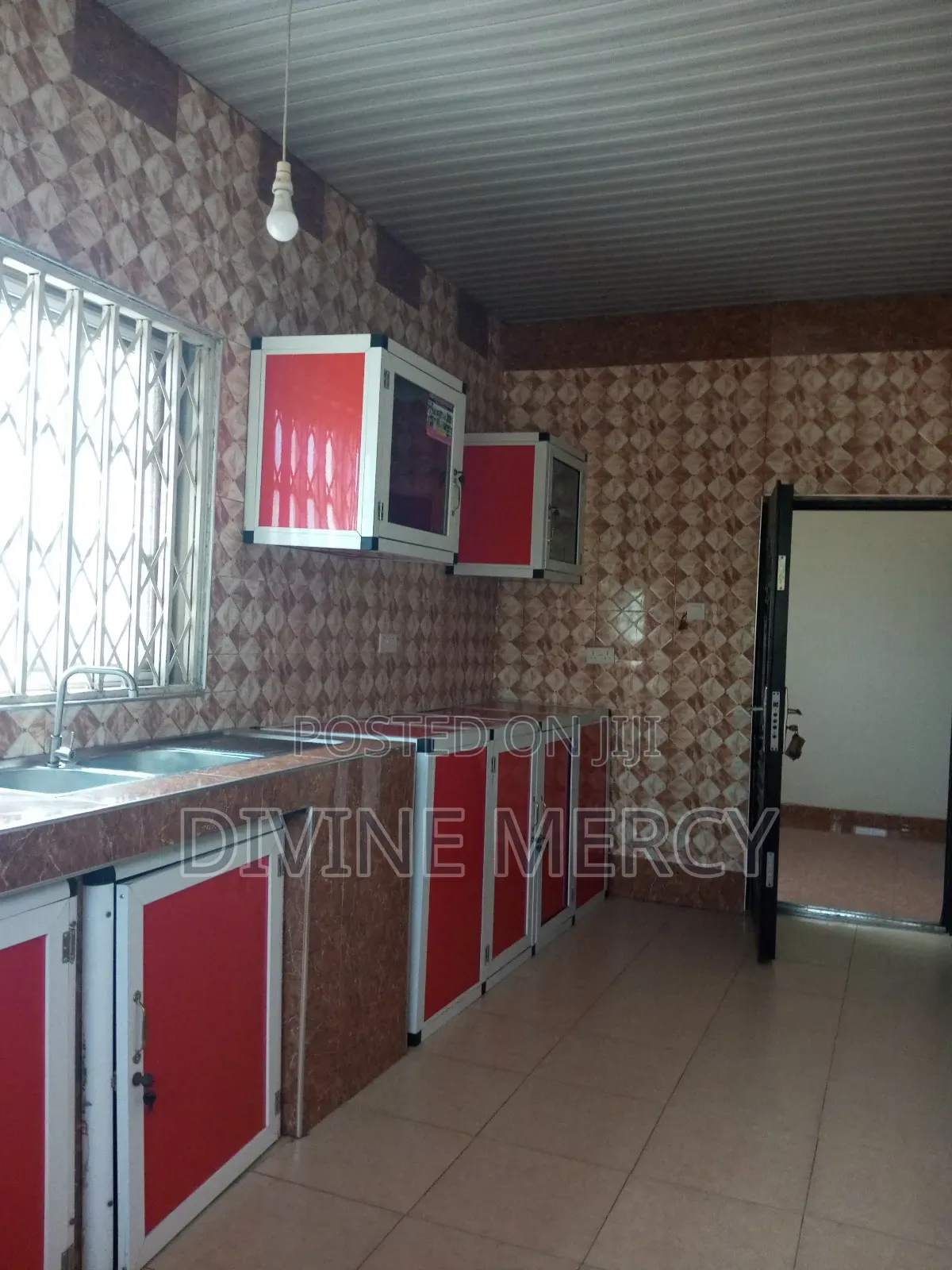 3bdrm Apartment in Tuba Road, Awutu Senya East Municipal for rent
