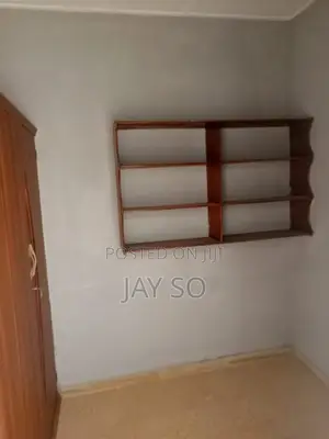 4bdrm House in Dansoman, Keep Fit for sale