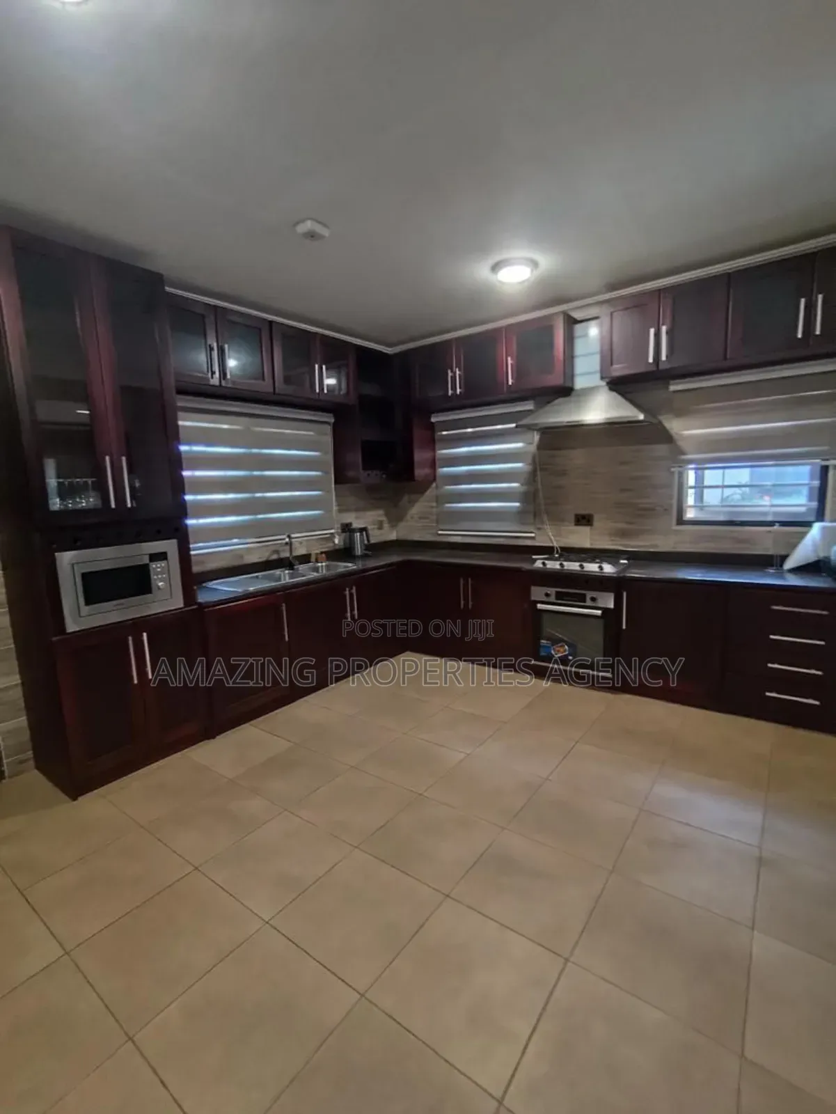4bdrm House in Adjiriganor for rent