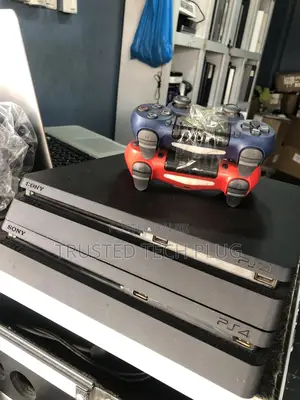 Playstation 4 With 1 Pad and No Games Installed Available
