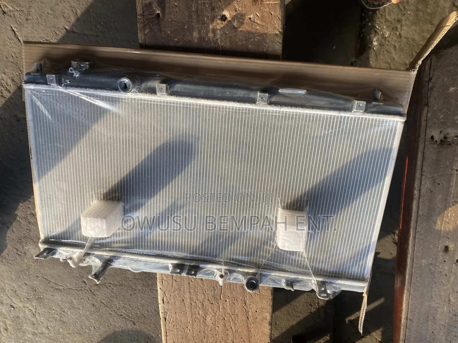 Honda Fit Radiator Tank