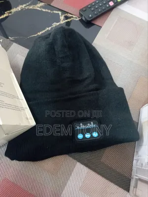 Smart Beanie Music Hat ( Bluetooth Headphones)