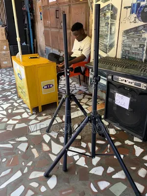 Speaker Stands(Tripod) Available for Sale