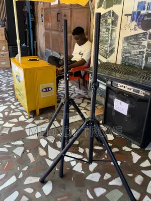 Speaker Stands(Tripod) Available for Sale