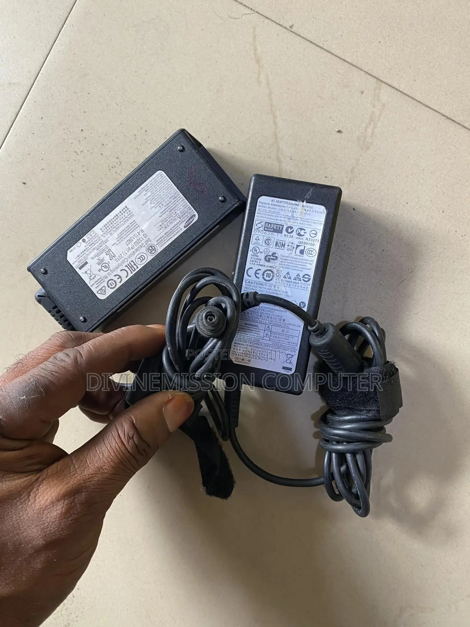 Samsung Laptop Charger/Adapter Uk Used 19v 3.16a 65w