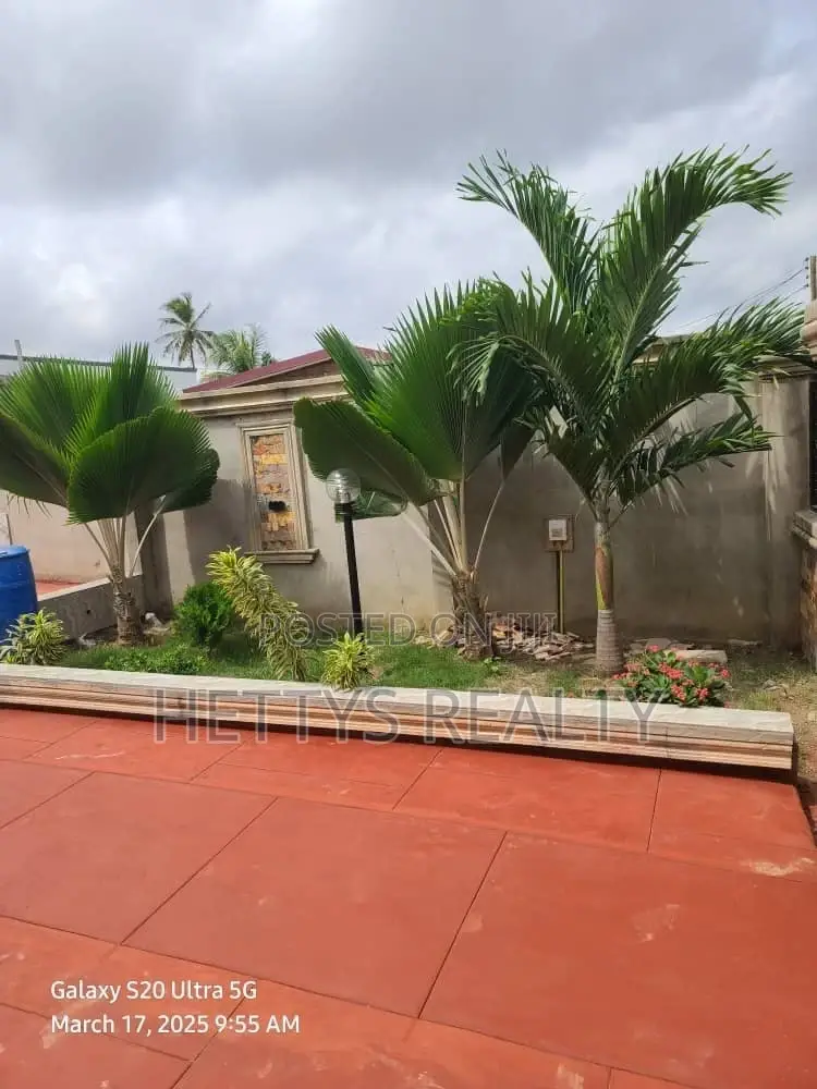 3bdrm House in Pokuase for sale