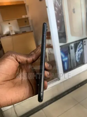 Apple iPhone XR 64 GB Black