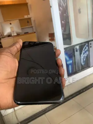 Apple iPhone XR 64 GB Black