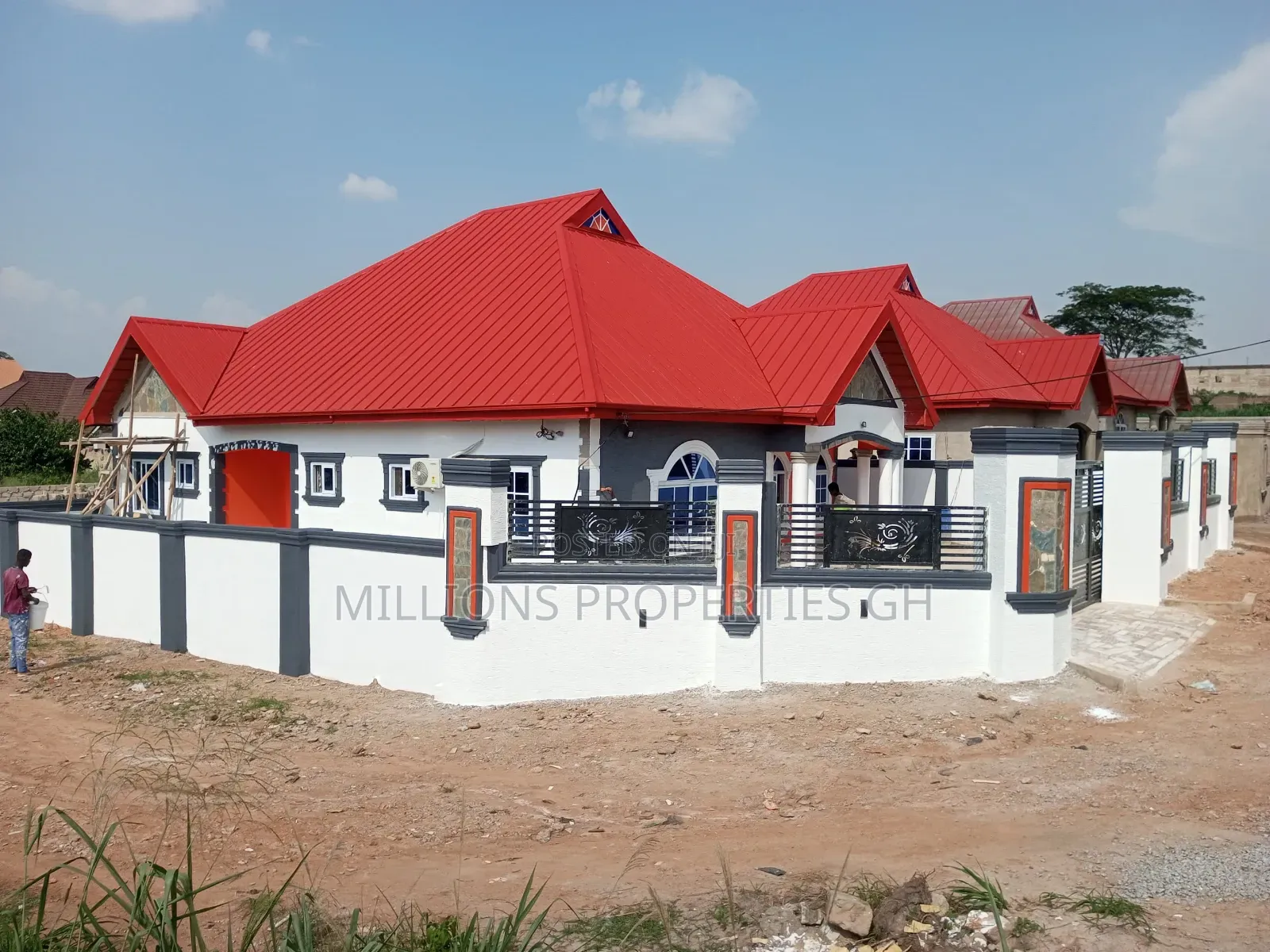 4bdrm House in Millions Properties, Kumasi Metropolitan for sale