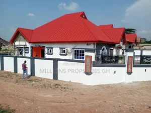 4bdrm House in Millions Properties, Kumasi Metropolitan for sale