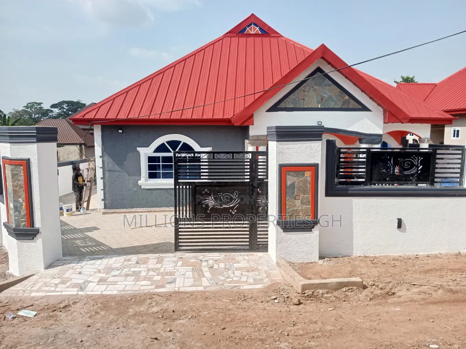 4bdrm House in Millions Properties, Kumasi Metropolitan for sale