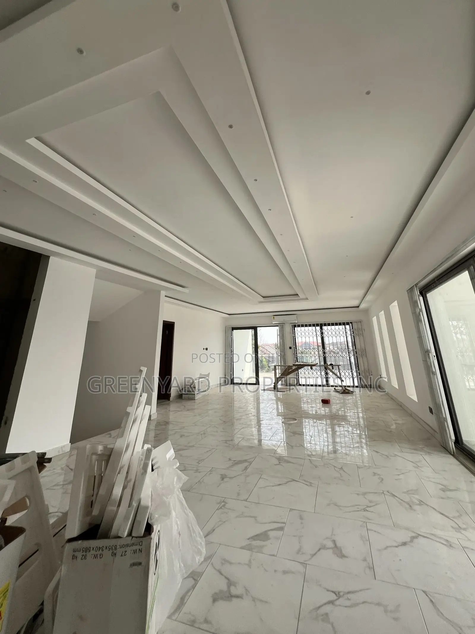 9bdrm Mansion in Trasacco, Adjiriganor for sale
