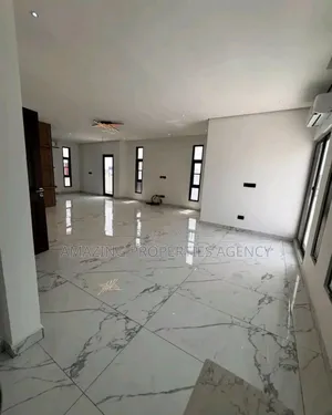 5bdrm Mansion in East Legon for sale
