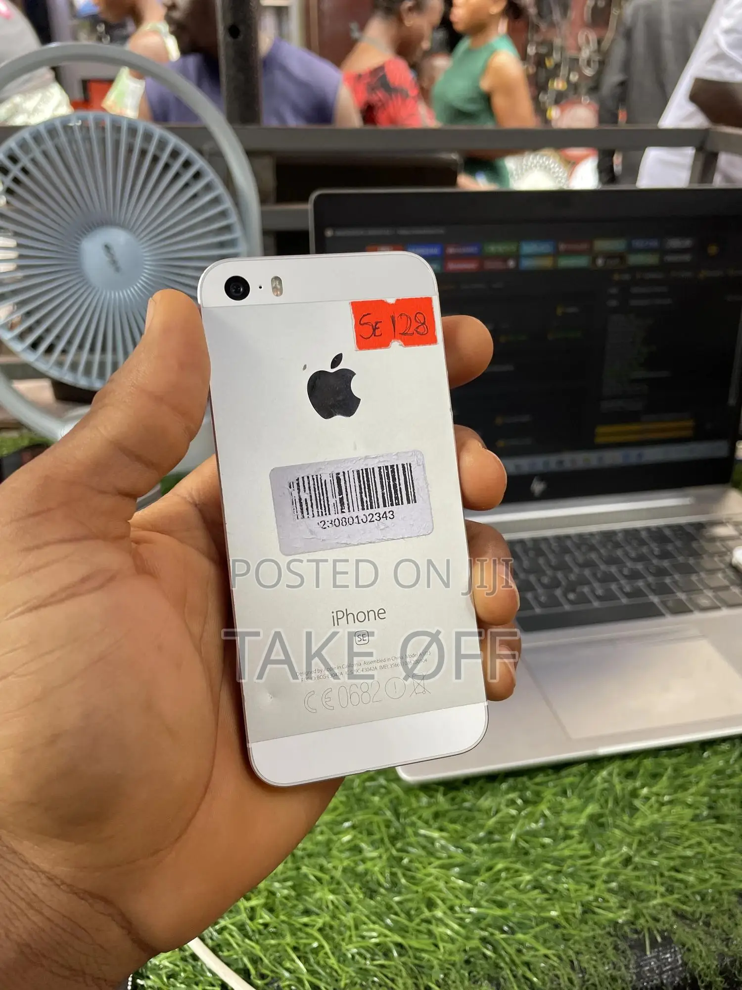 Apple iPhone SE 128 GB White