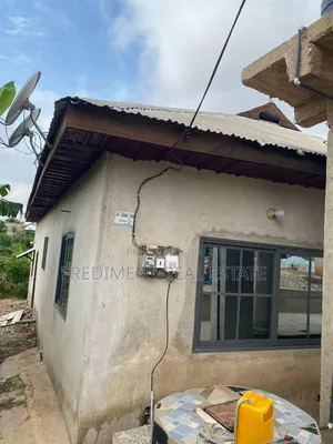 5bdrm House in Afigya-Kwabre for sale